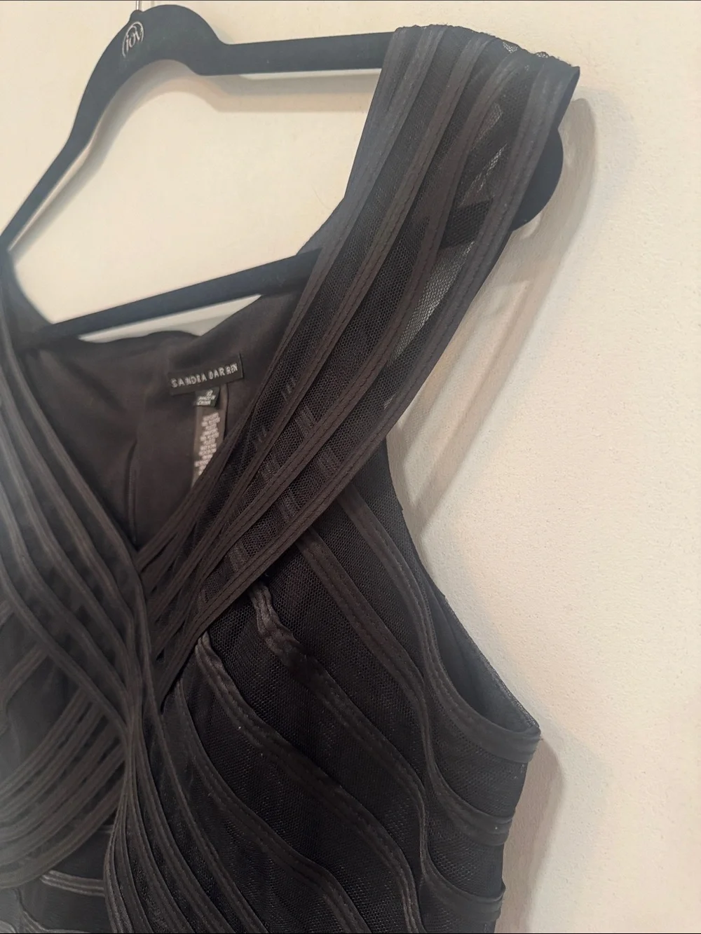 Sandra Darren Size 12 Black Dressy Detail Top - Picture 6 of 13